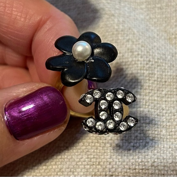 Chanel costume flower ring size 6 1/2-7 - Picture 6 of 12